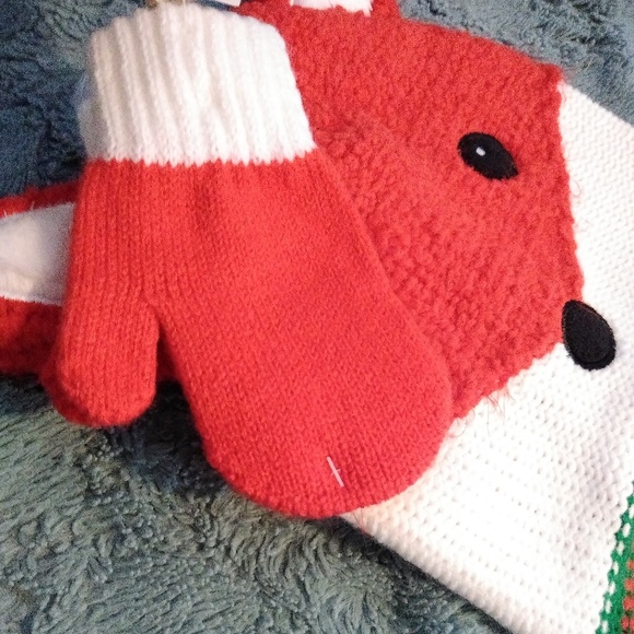 🦊 Brand new Fox Hat and Glove set - Picture 3 of 5